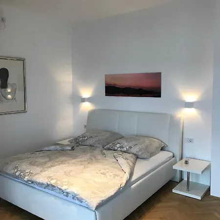 Casa Blanca Tisno