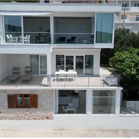 Casa Blanca Tisno